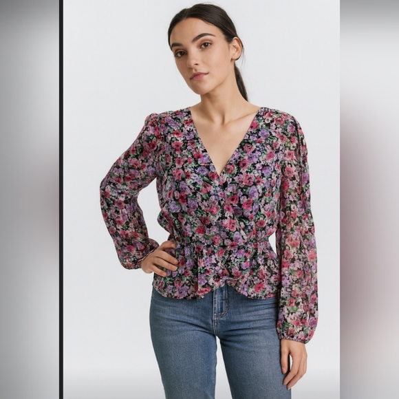 ASTR The Label Floral Peplum Top Long Sleeve - Picture 1 of 7